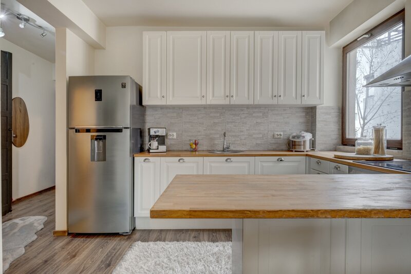 Nerva Traian, 2 camere mobiat si utilat modern, bloc 2013.