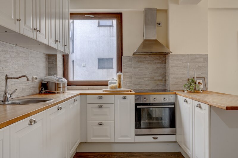 Nerva Traian, 2 camere mobiat si utilat modern, bloc 2013.