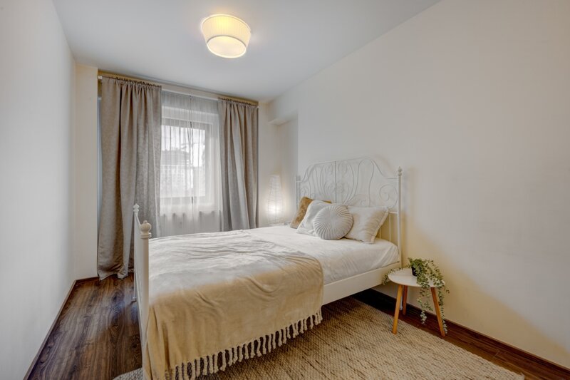 Nerva Traian, 2 camere mobiat si utilat modern, bloc 2013.